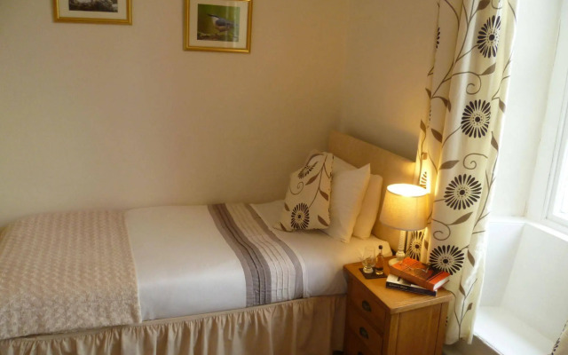 Aberllynfi House