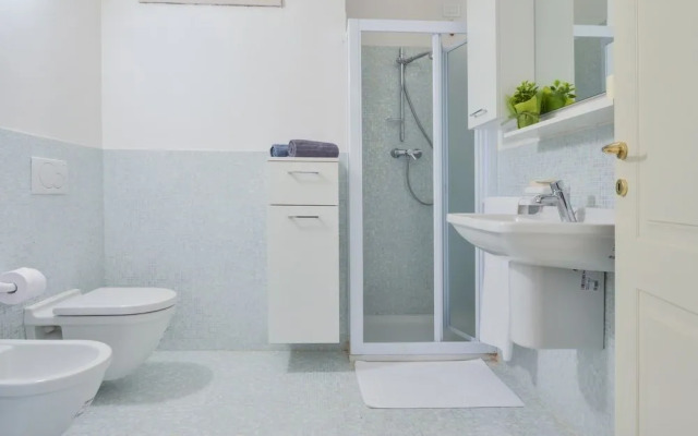 Polpenazze Halldis Apartments