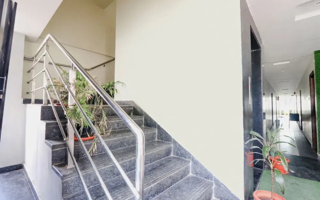 Fabhotel Galaxy Suites