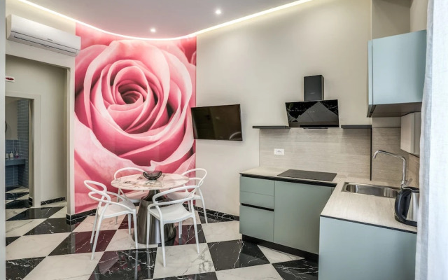 Pink Rose in Naples With 1 Bedrooms and 1 Bathrooms