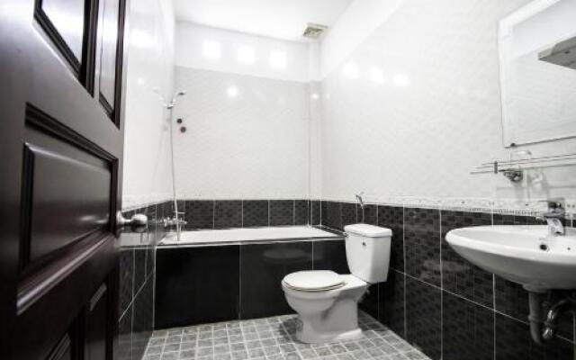 May Hotel