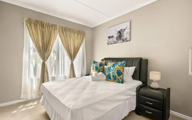 Lovely 2 bedroom apartment with modern finishes