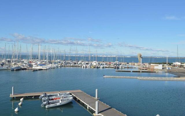 Appartement Le Grau-du-Roi, 2 pièces, 6 personnes - FR-1-250-105