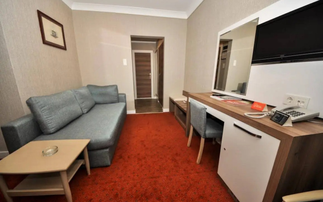 Gur Kent Hotel