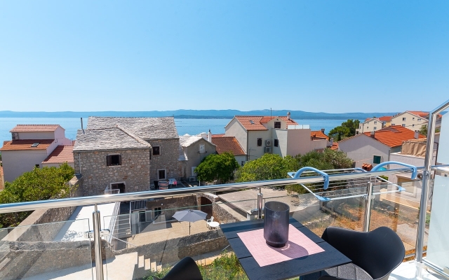 Apartment Renci - great location & sea view: A1 Bol, Island Brac