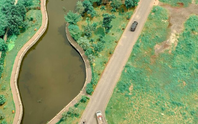 Modern Studio at Green Pramuka City Apartment