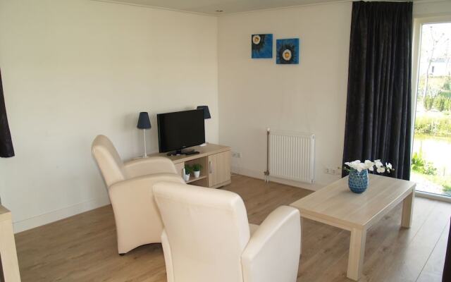 Comfortable Chalet Near Brunssummerheide