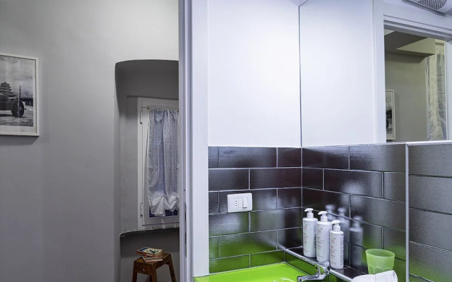 Porto Antico Studio Apartment by Wonderful Italy