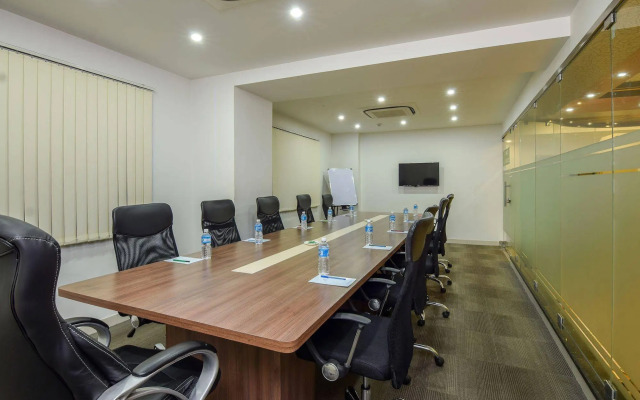 Akshaya Aura