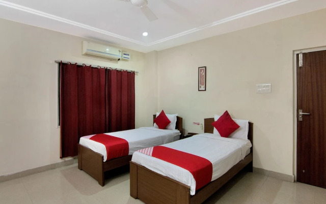 OYO 20009 SilverKey Gachibowli