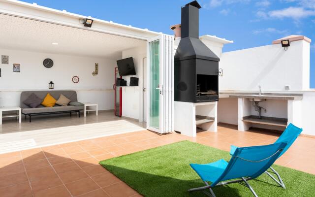 Home2Book Beautiful Duplex Parque La Reina + Wifi