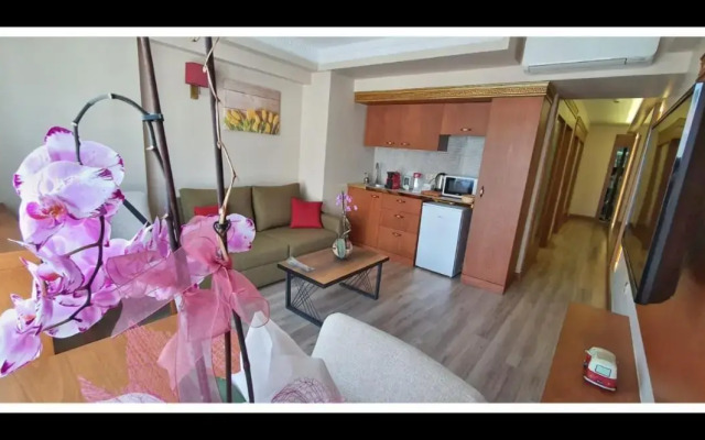 Mb Deluxe Suite