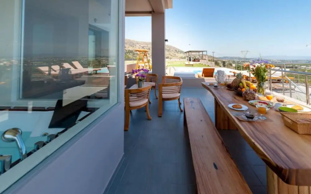 Villa Kedria with a panoramic ocean view