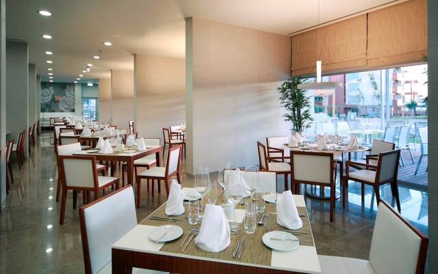 Aqualuz Troia Rio by The Editory