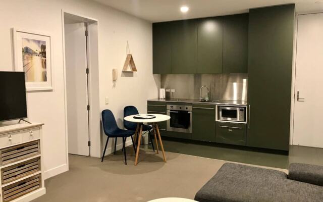 2 Bedroom Penthouse Apartment With City Views