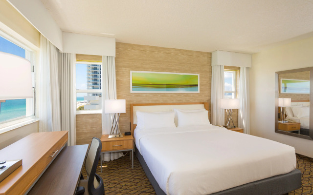 Holiday Inn Miami Beach - Oceanfront by IHG