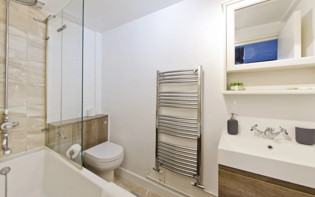 Charming 2-bed Apt, Pimlico