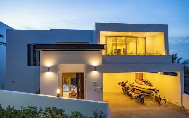 Pool Villa Gym & Ocean Views V111