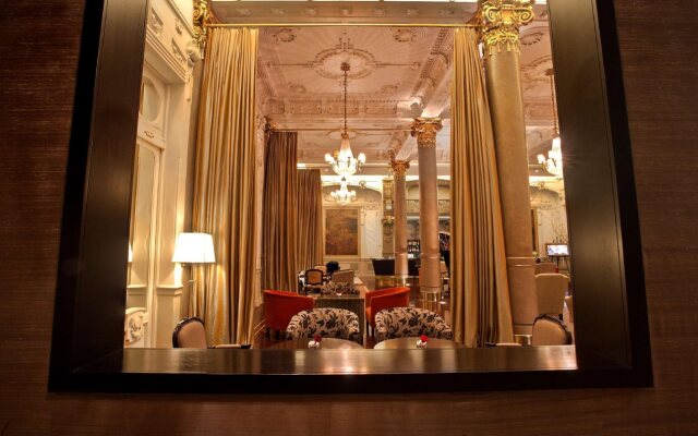 Savoy Hotel