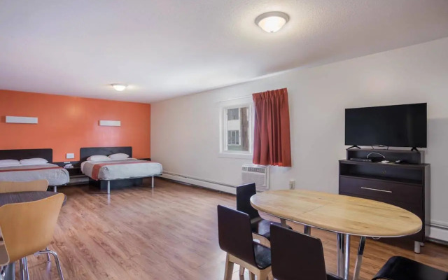 Motel Bo (Camrose)