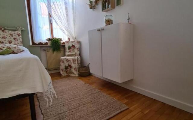 Mezzaterra 10 Tourits Accomodation