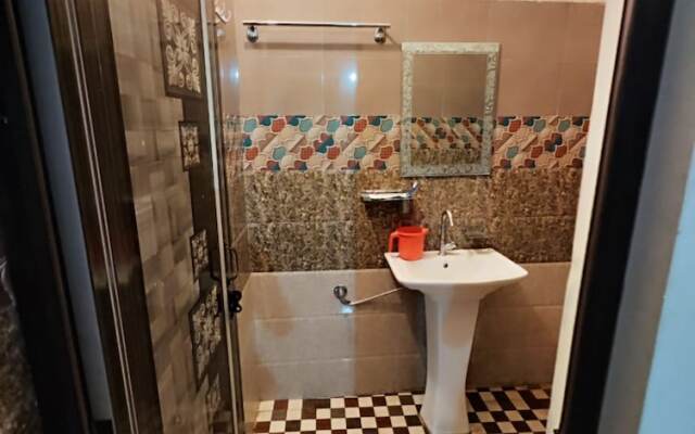 Goroomgo Naturevilla Cafe & Homestay Rishikesh