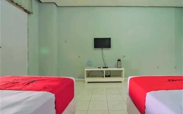 RedDoorz near Farm House 2