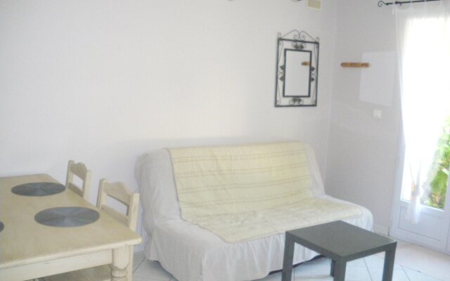 Villa With one Bedroom in Maussane-les-alpilles, With Pool Access, Fur