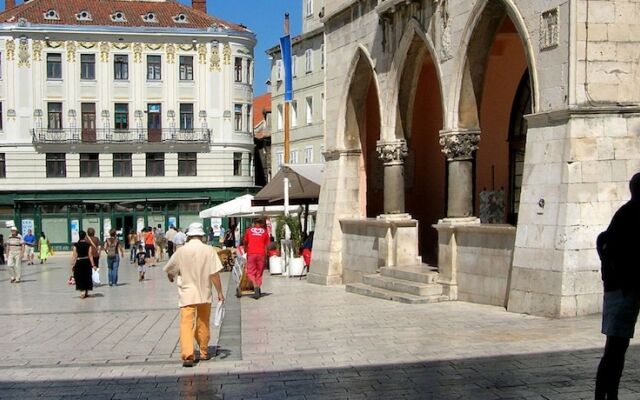 2 - Luxury Studio With Terrace in Heart of Split