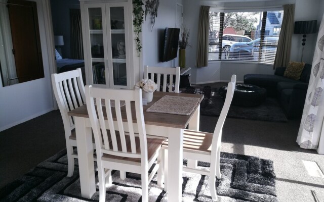Peninsula Stay Apartments - Pohutukawa and Nikau