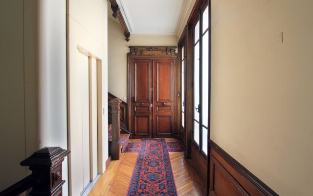 Pelican Stay - Apt near Champs Elysees