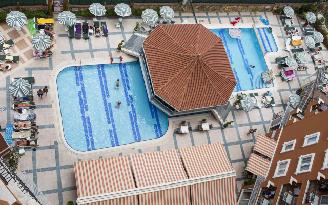 Villa Moonflower Aparts & Suites