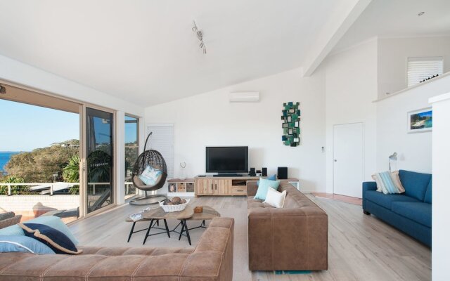 Sand & Sea, 1/13 Gloucester Street