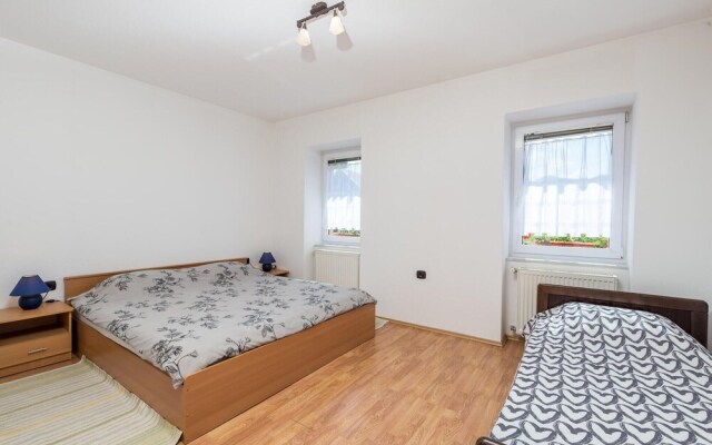 Nice Apartment in Fuzine With Wifi and 1 Bedrooms