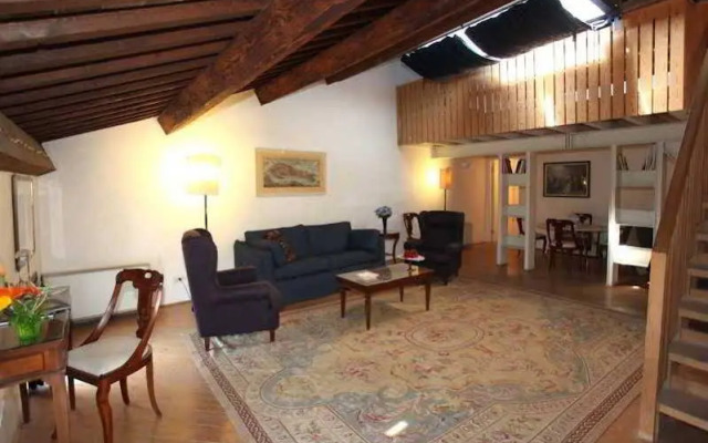 Palazzo Contarini Porta di Ferro