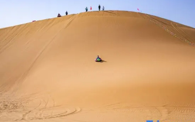 Zhongwei Shapo Tou Desert Wilderness Desert Stargazing Inn