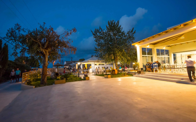 Amour Holiday Resort
