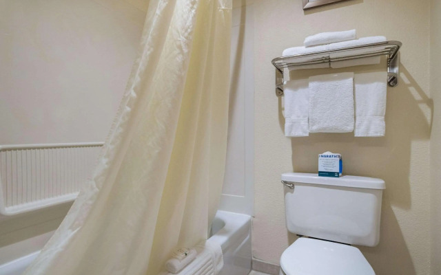 Quality Inn & Suites Silverdale Bangor - Keyport