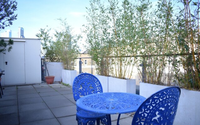 1 Bedroom Flat in Shoreditch With Private Patio