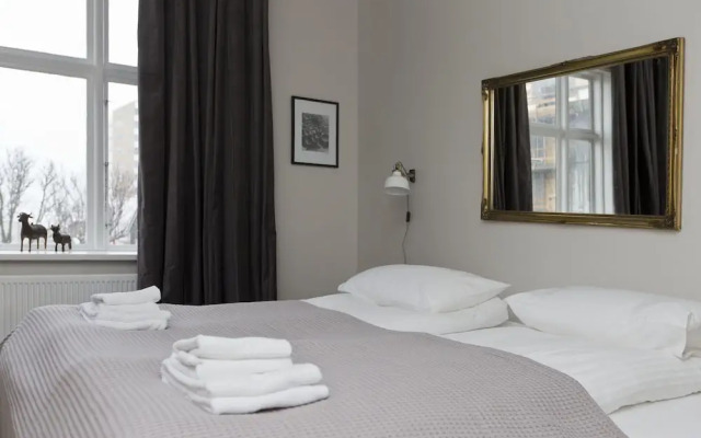 Thomsen Apartments