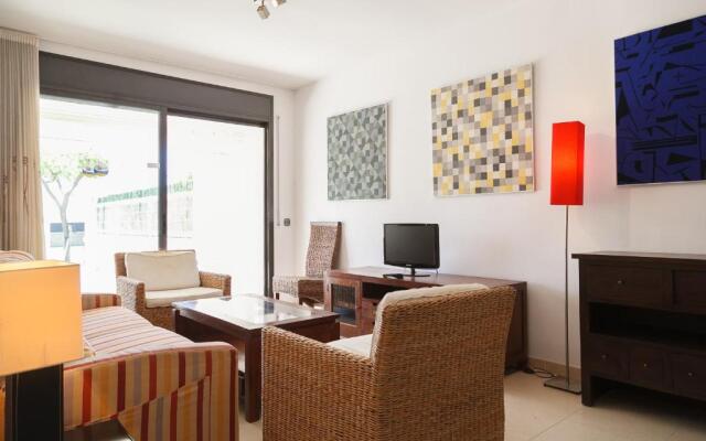 UHC Las Dunas Apartments