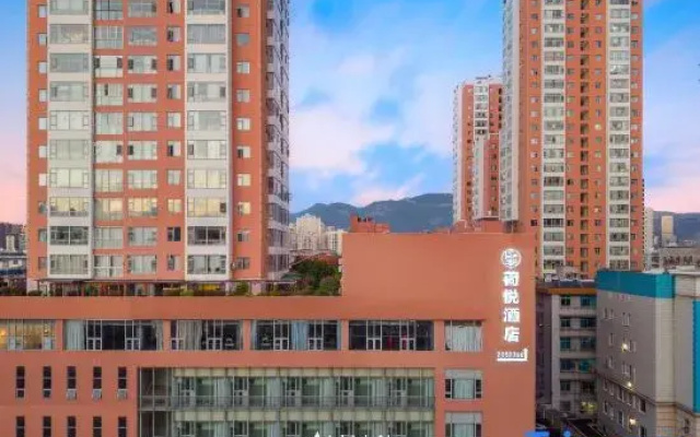 HeYue Hotel
