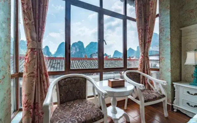 Yangshuo Bruce Residence (Qiangu Scenery Area Shop)