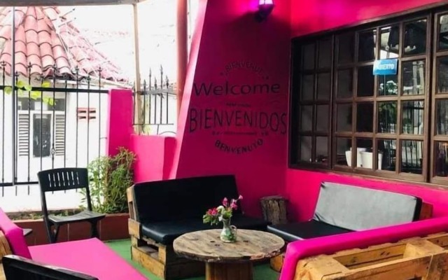 Hostal y Restaurante La Vie En Rose