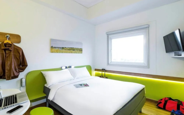 Ibis Budget Surabaya HR Muhammad