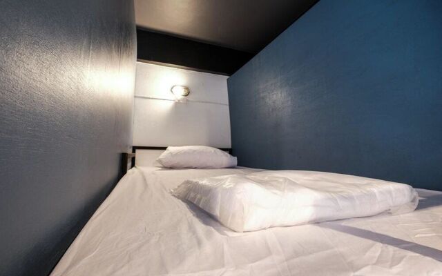 Znap's hostel and Café