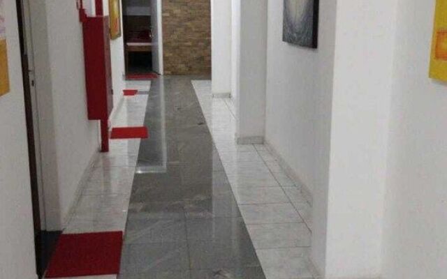 Maranim Plaza Hotel