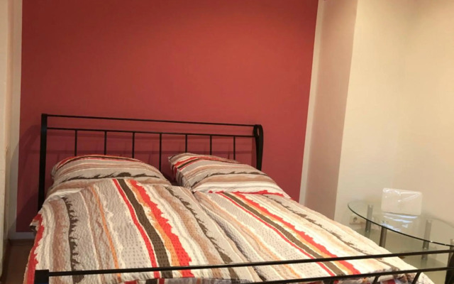 Munich Apartment Harras (Souterrain)