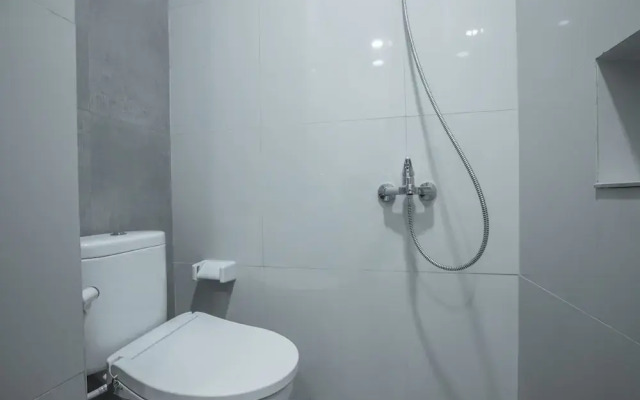 Residence Khoe by OYO Rooms