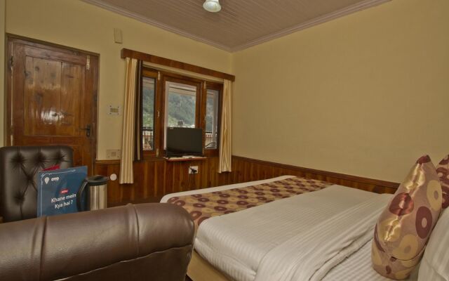 OYO 8895 Hotel Pine Grove